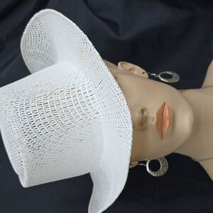 Hunter White Women's Hat